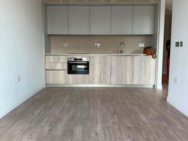 Apartment for rent in Oval, Greater London