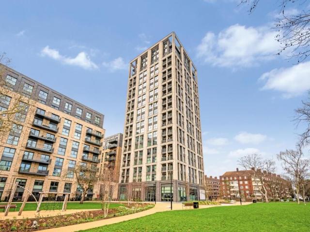 Apartment for rent in Brownswood Park, Stoke Newington