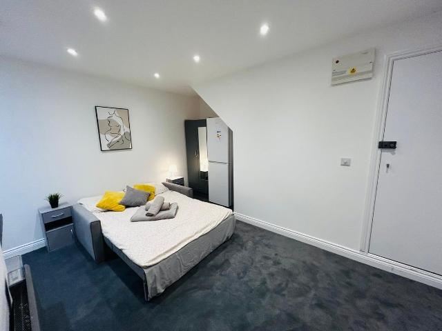 Studio for rent in Woodberry Down, Greater London