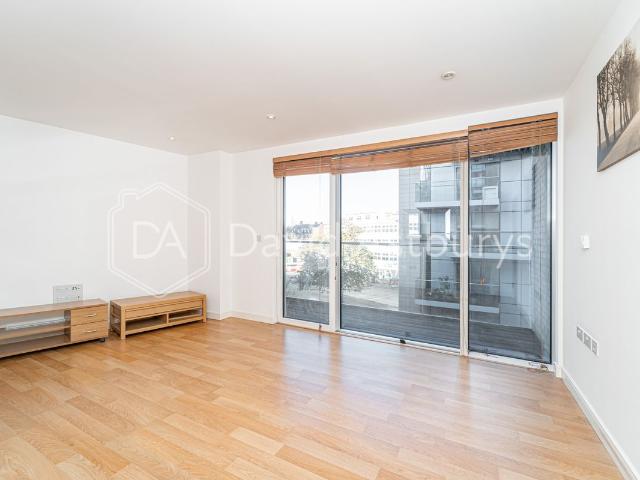 Apartment for rent in Stamford Hill, Greater London