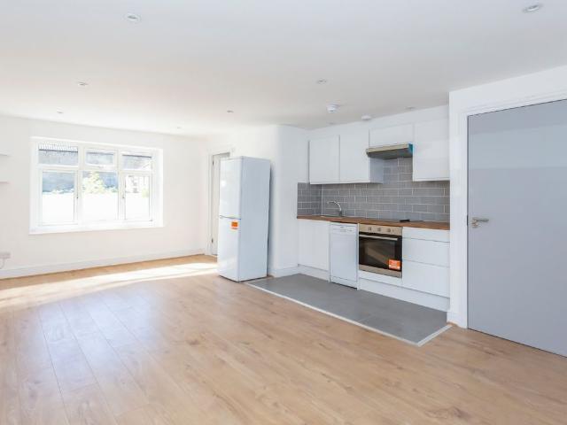 Studio for rent in Manor House, Greater London