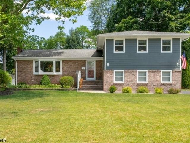 House for sale in New Providence, New Jersey