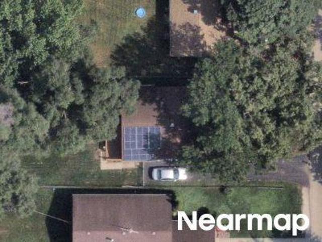 House for sale in Mchenry, Illinois