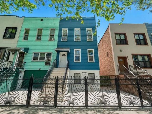 House for sale in Arverne, New York