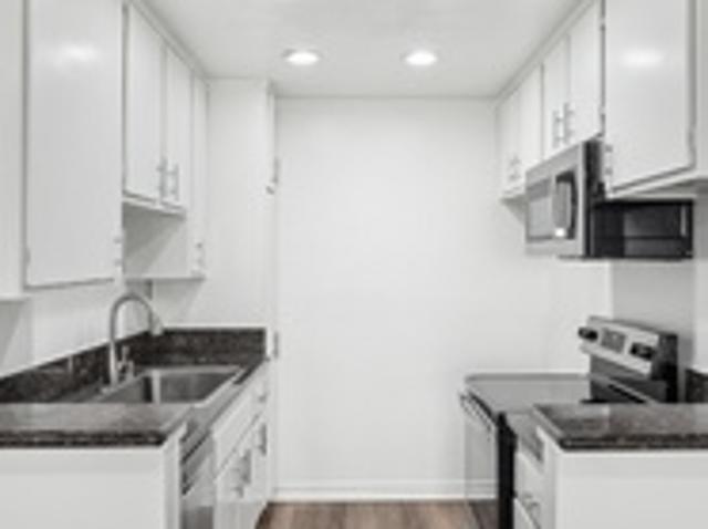 Apartment for rent in Downey