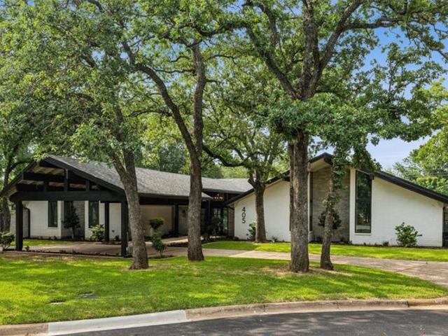 House for sale in Colleyville, Texas