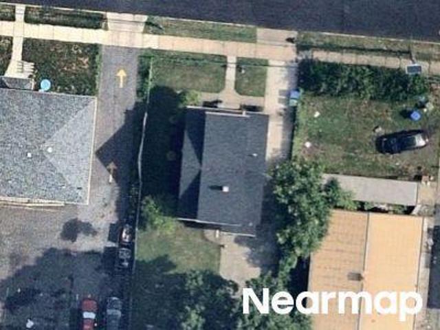 House for sale in Martins Landing, Edison