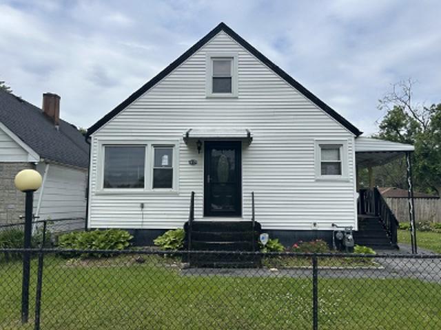 House for sale in Harvey, Illinois