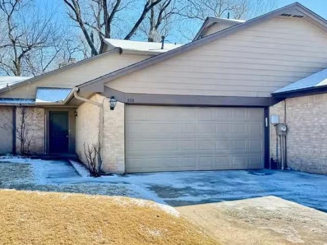 Condo for rent in Duncan