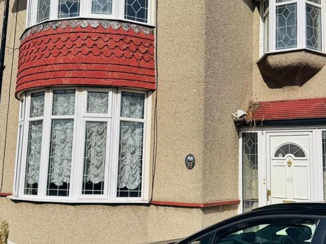 House for rent in London Borough of Barking and Dagenham, Greater London