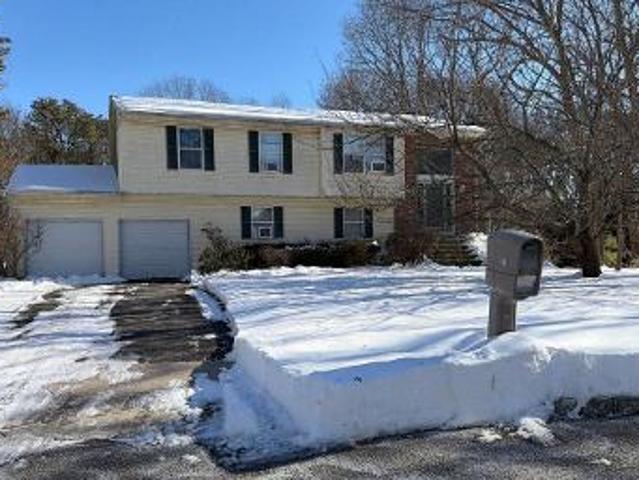 House for sale in Centereach, New York