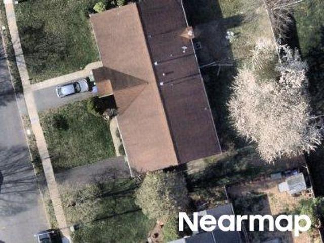 House for sale in Edison, New Jersey
