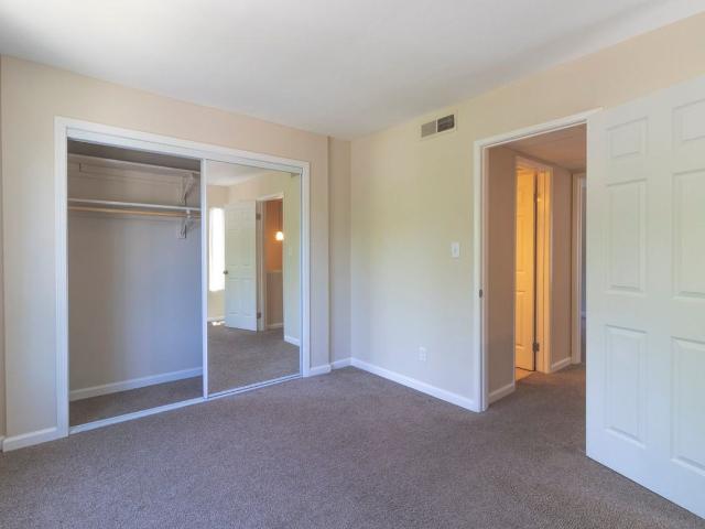 Apartment for rent in California