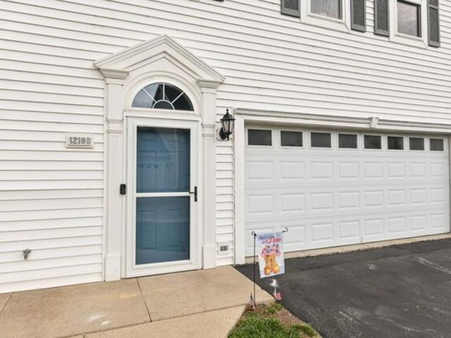 Condo for sale in Waukesha