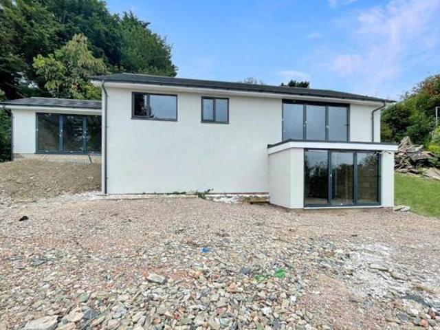 House for sale in Luton, England