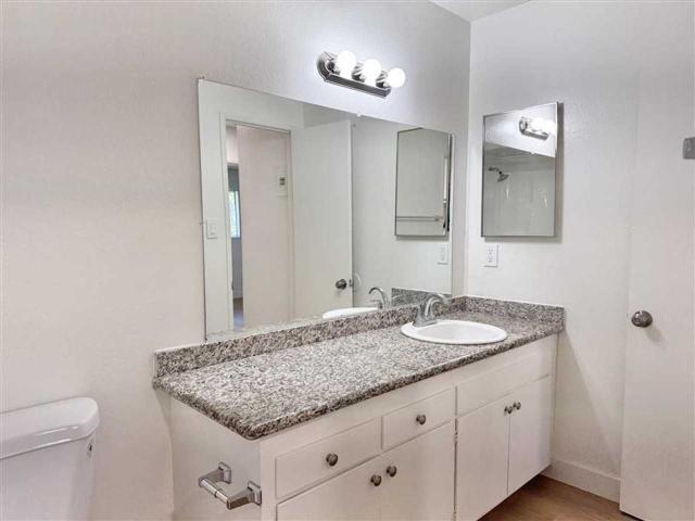 Apartment for rent in Garden Grove, California