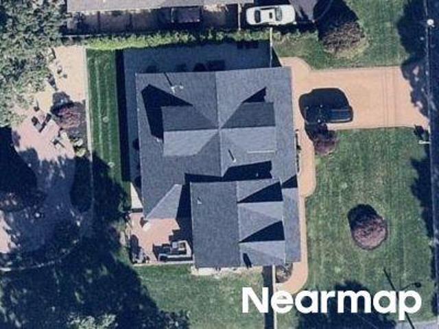 House for sale in Hauppauge House for sale in Hauppauge