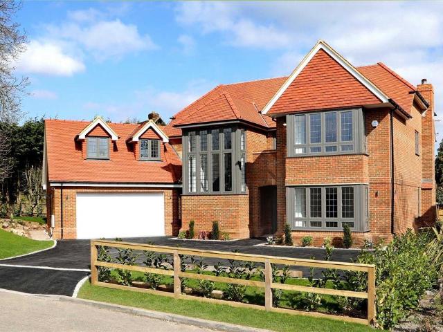 House for rent in Beaconsfield and Chepping Wye Community Board, Knotty Green