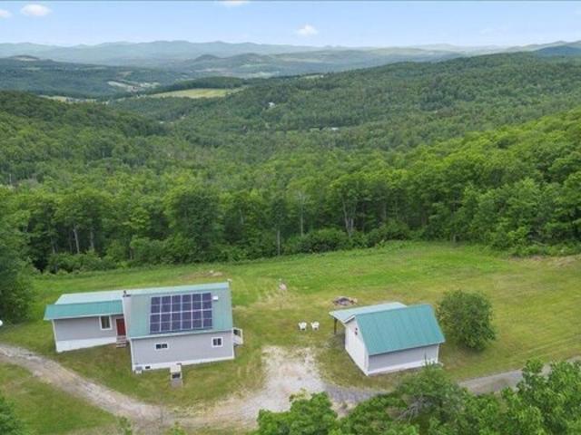 House for sale in Washington, Vermont