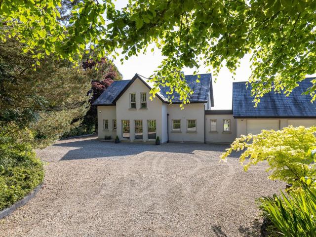 Farm for sale in Bree