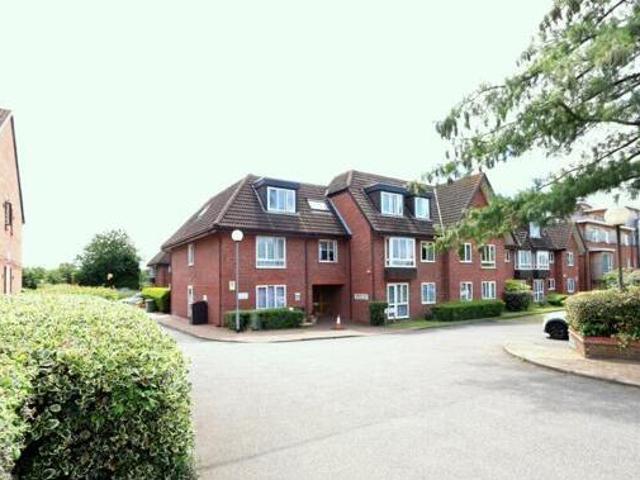 House for sale in Greater London