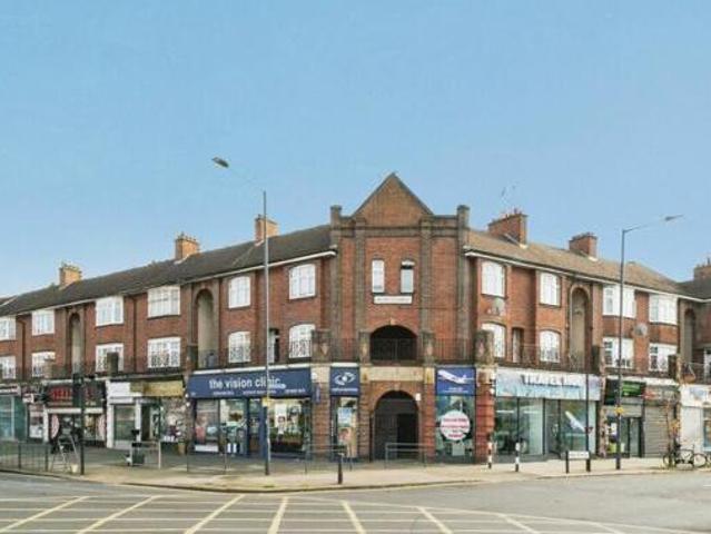 House for sale in Greater London