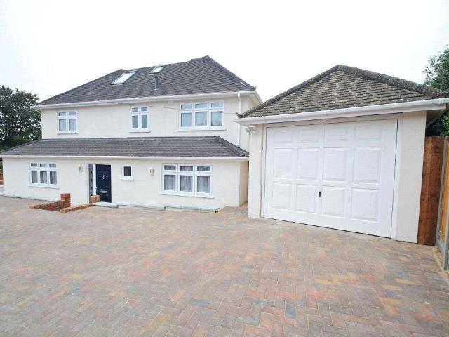 House for rent in Mill Hill, Greater London