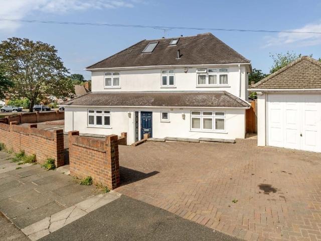 Apartment for rent in Mill Hill, Greater London