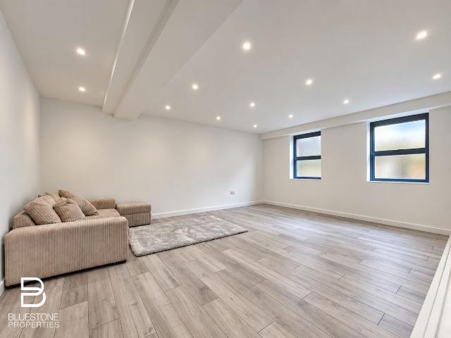 Studio for rent in London Borough of Sutton, Greater London