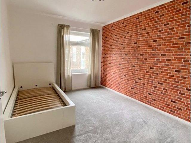 Apartment for rent in London Borough of Sutton, Greater London