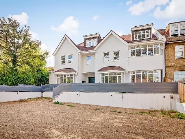 Apartment for rent in London Borough of Croydon, Greater London