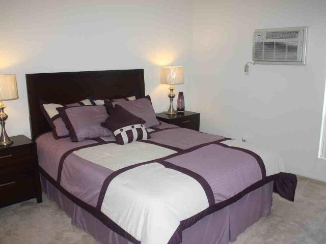 Apartment for rent in Downey, California