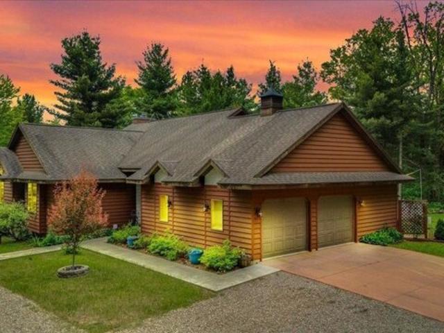 House for sale in Houghton Lake, Michigan