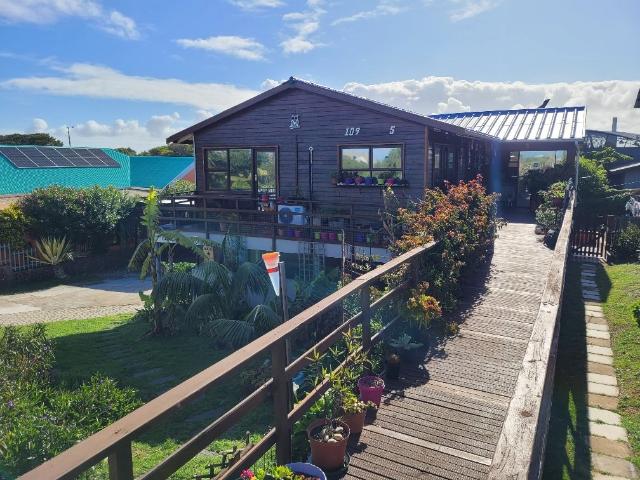 House for sale in Cape St Francis, Eastern Cape