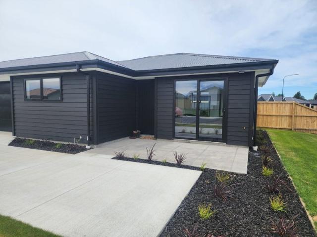 Apartment for rent in Ravenswood, Woodend