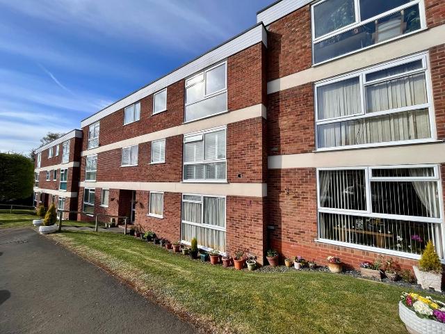 Apartment for rent in Webheath, Redditch