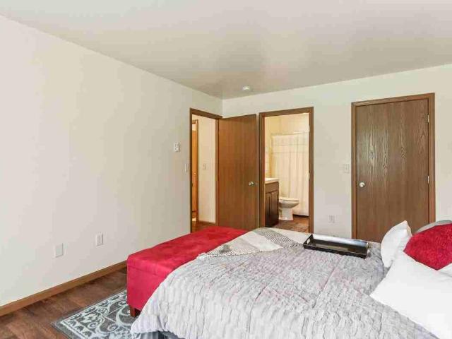 Apartment for rent in Waukesha, Wisconsin