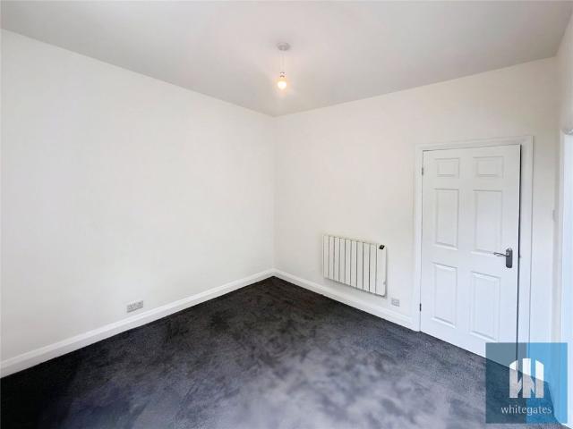 Apartment for rent in Netherton, West Yorkshire