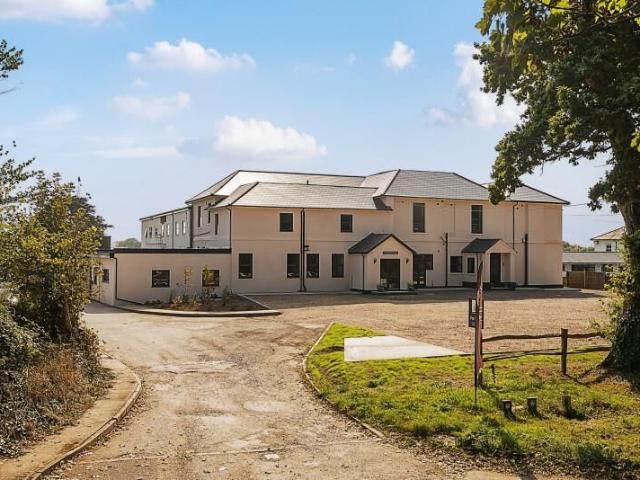 House for rent in Littlecote, West Sussex