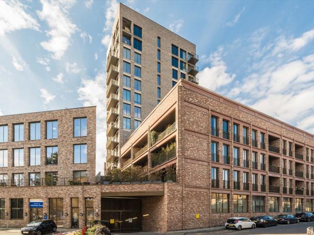 Apartment for rent in Maida Hill, Greater London