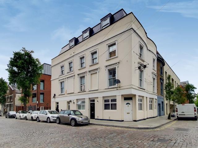 Apartment for rent in Maida Hill, Greater London