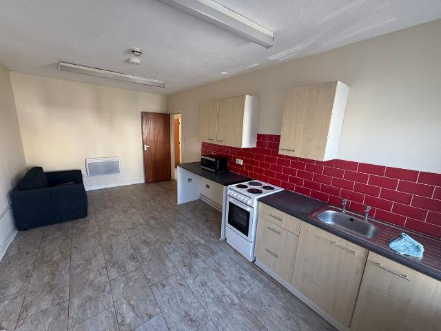 Apartment for rent in Nangreaves, Wales
