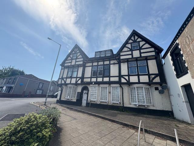 Apartment for rent in Nangreaves, Wales