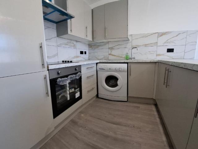 Apartment for rent in Nangreaves, Wales