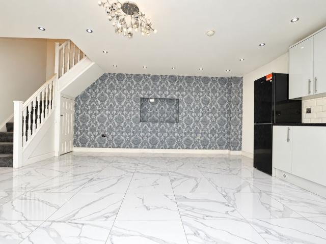 House for rent in London Borough of Redbridge, Greater London