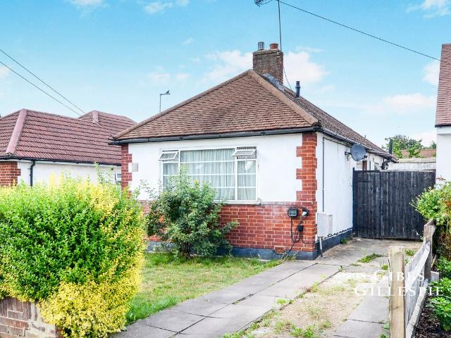 House for rent in Northwood, Greater London
