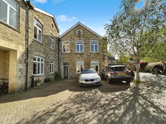 Apartment for rent in Black Bourton, Oxfordshire