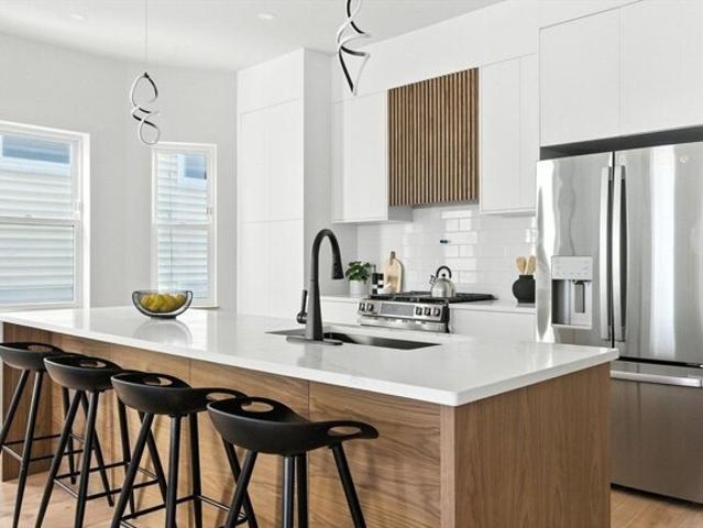 Condo for sale in Boston, Roxbury