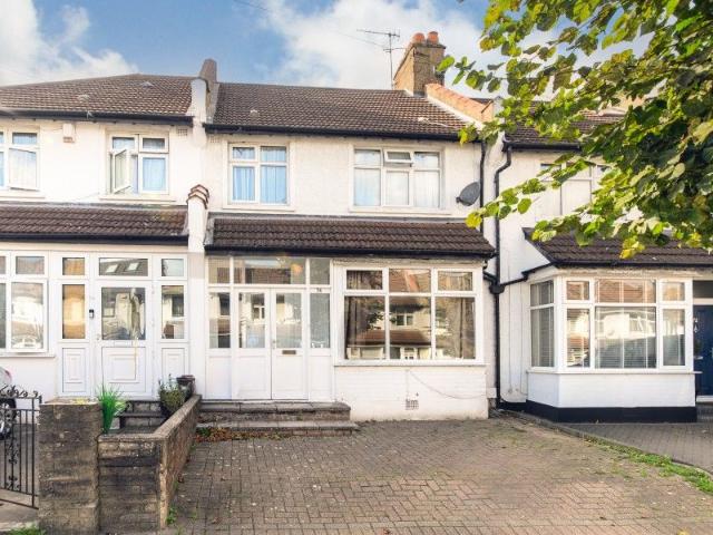 Apartment for rent in London Borough of Barnet, Greater London