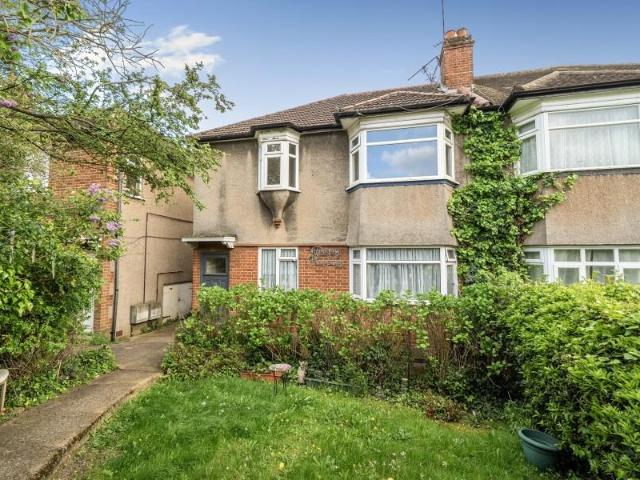 Apartment for rent in Preston, Greater London